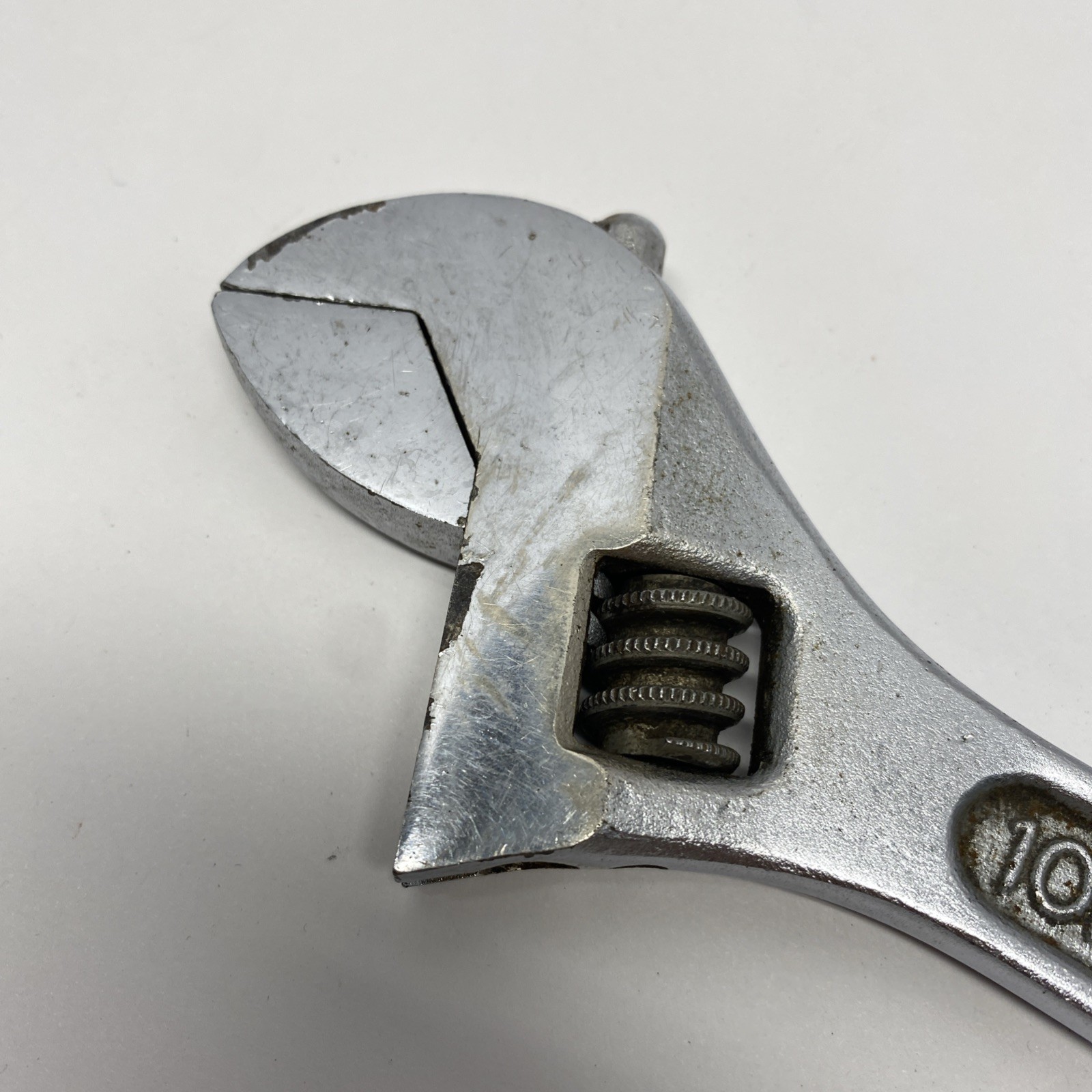 VTG 10″ Diamond Tool and Horseshoe 250mm Adjustable Wrench D710