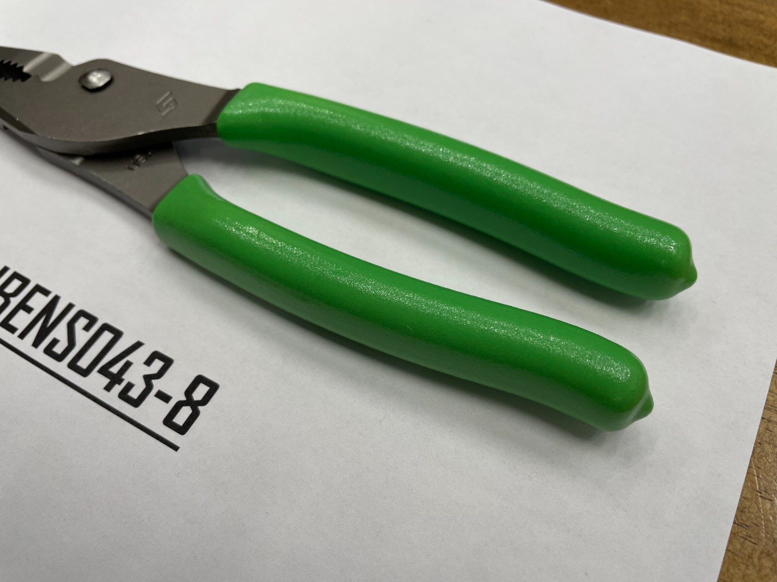 Snap-On Tools USA NEW GREEN 9″ Soft Grip Long Nose Slip Joint Pliers LN47ACFG