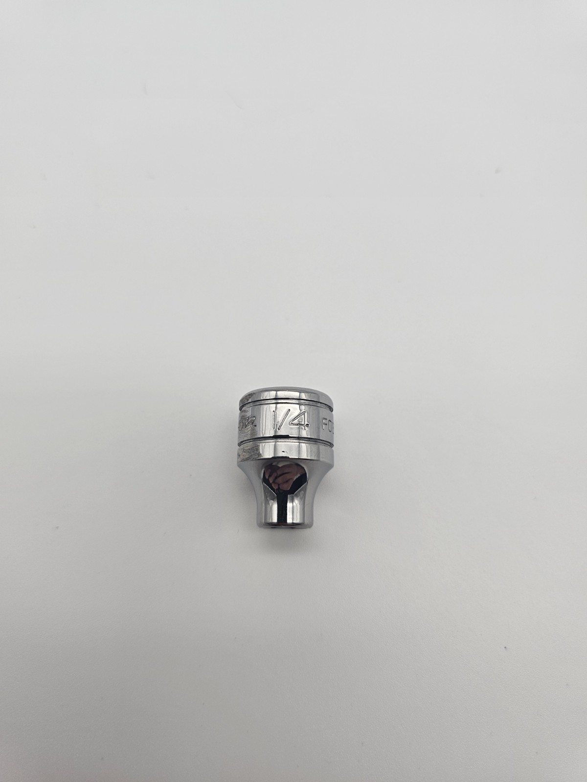 Snap On Tools 3/8″ Drive 1/4″ 6PT Shallow Chrome Socket F081 USA