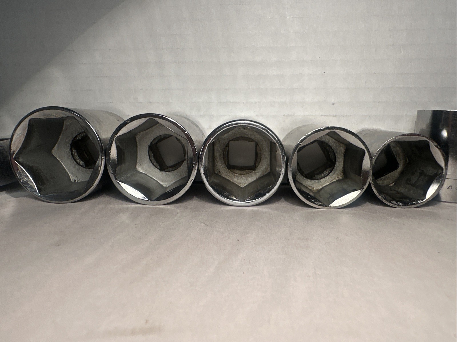 CRAFTSMAN 16 piece 1/2” Drive SAE 6 Point Sockets 7/16 – 1-1/8 + Rachet & 3 More