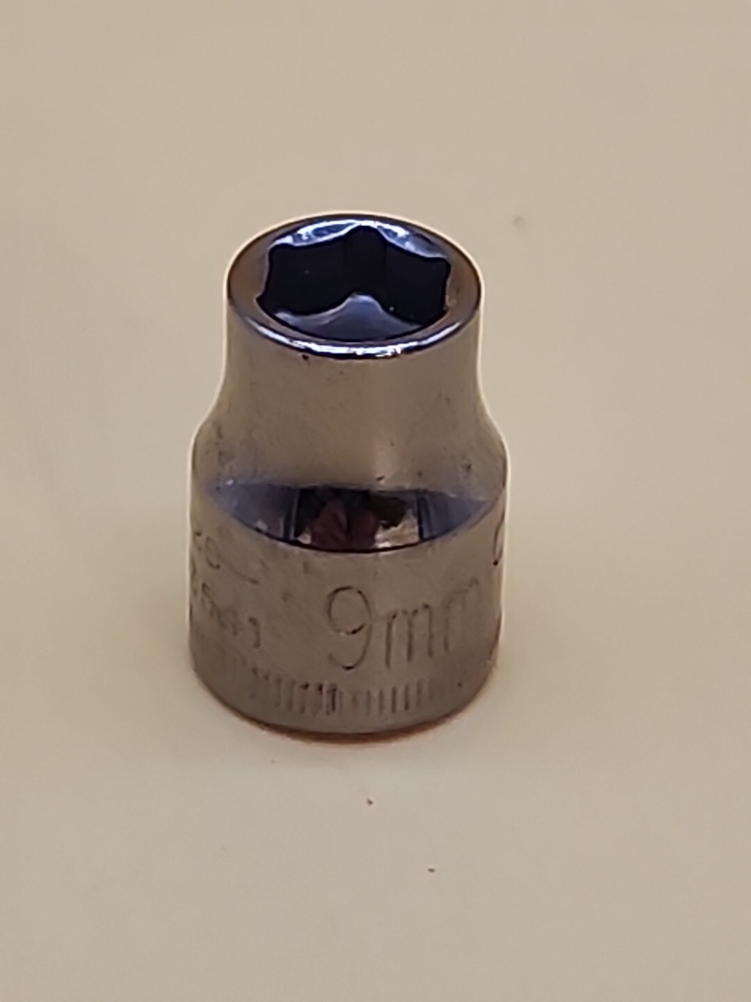 Craftsman Tools 3/8″ Drive 9mm 6 Pt Shallow Socket G2 43541 USA
