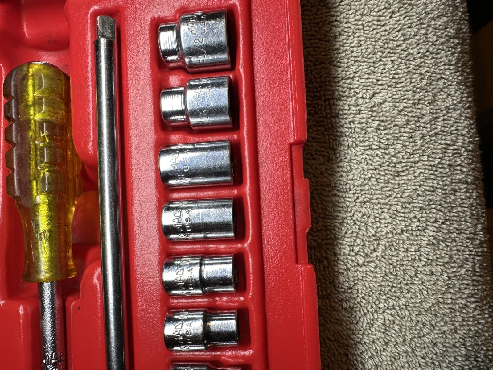 🇺🇸 MAC Tools 1/4″ 19 piece Ratchet Socket Extension General Service Set SMR196