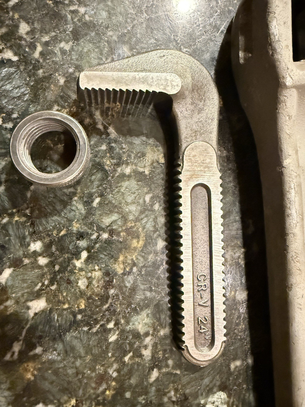 WESTWARD 1XJZ9 24” Aluminum Heavy Duty Pipe Wrench I Beam 3” Serrated Jaw Offset