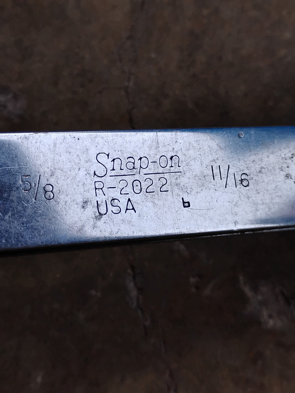 Snap-on Tools USA 5/8 x 11/16″ SAE 12 point Ratcheting Box Wrench R2022
