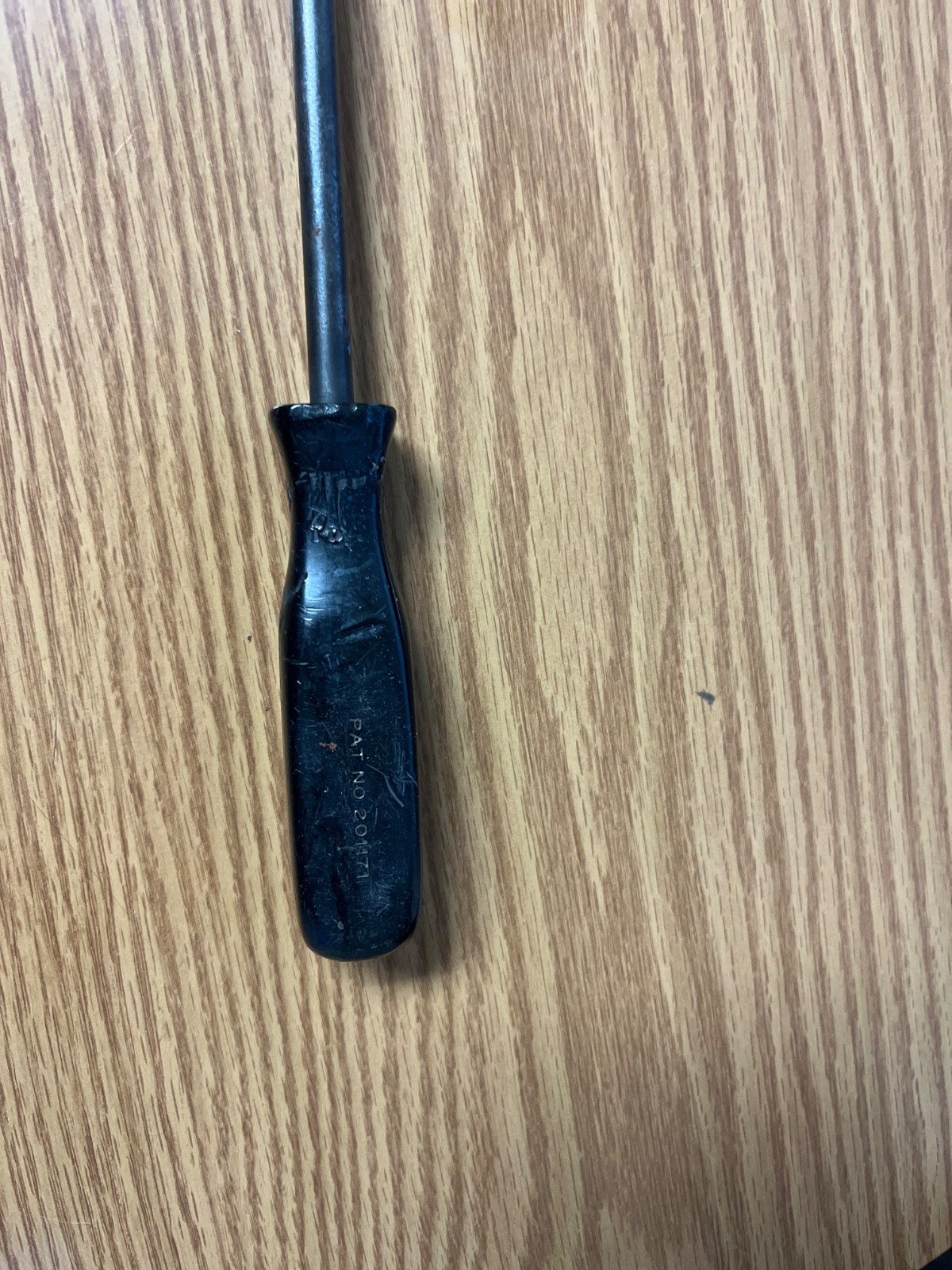 SNAP ON SSD422A – 25.25″ LONG BLACK HANDLE FLAT BLADE SCREWDRIVER – LOC# 272