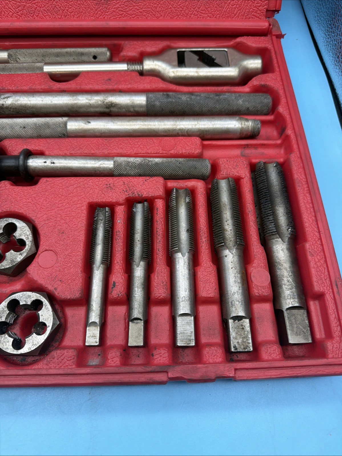 Matco 25 Piece Tap & Die Set SAE 9/16 To 1” Coarse & Fine Tool Set Threading Set