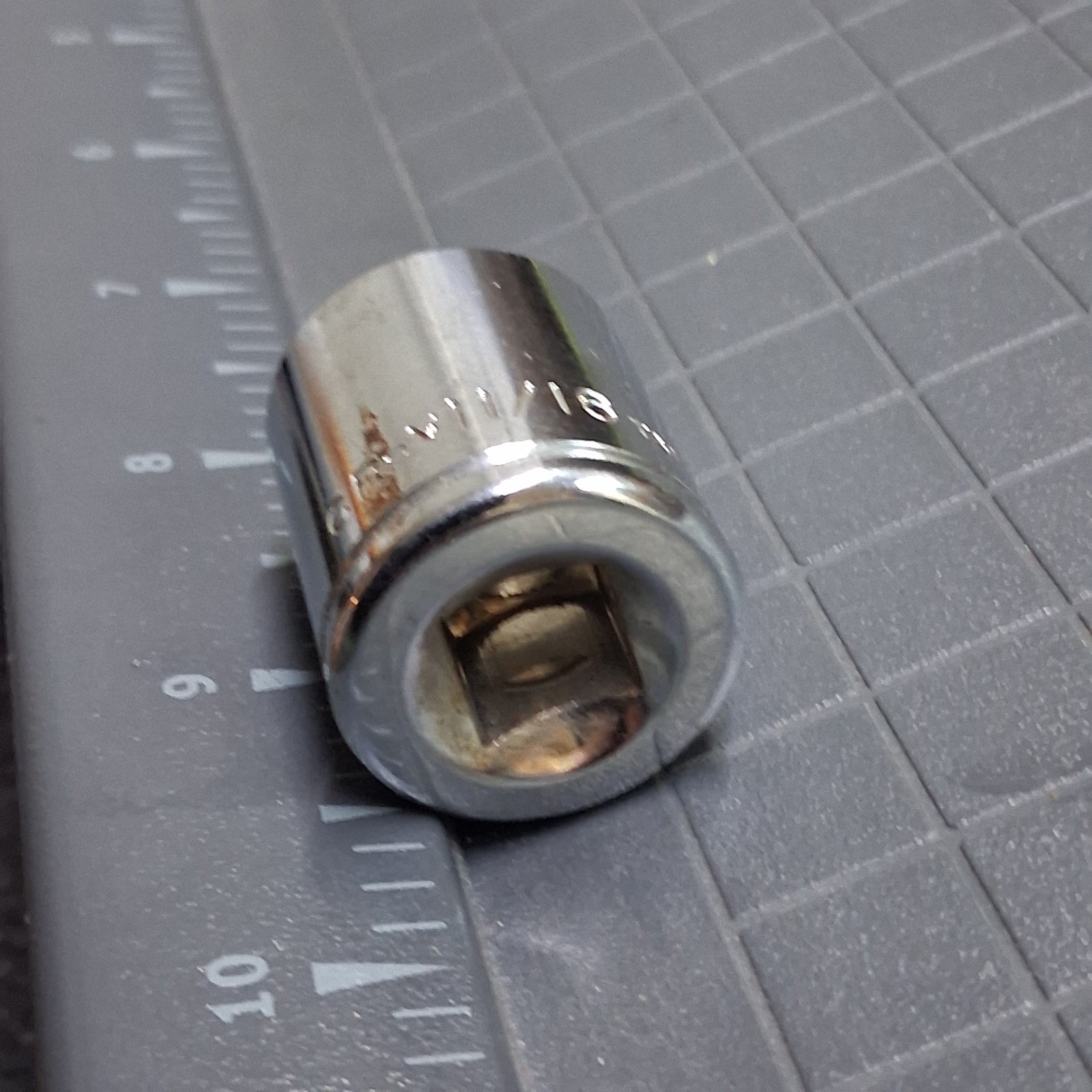 11/16″ SAE 3/8″ Drive 12-Point Chrome Socket
