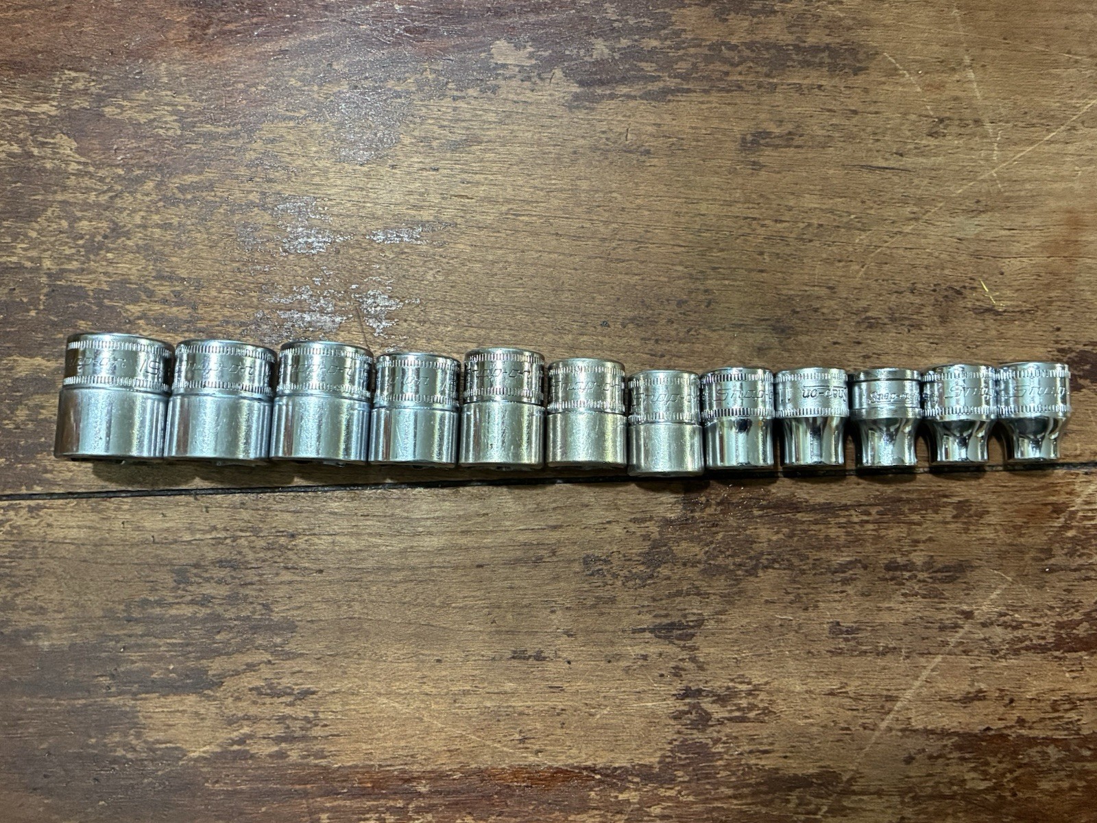 SNAP-ON 3/8 DRIVE 12 PC METRIC SHALLOW SOCKET SET8-19MM 6 POINT READ DESCRIPTION