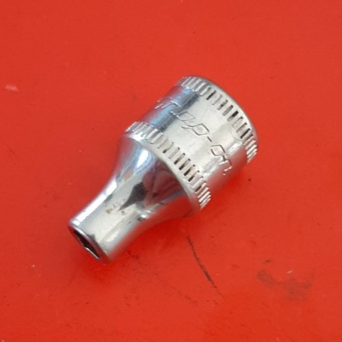 Snap-on Tools USA TMM4 1/4″ Drive 6Pt Point 4mm Chrome Shallow Socket USA