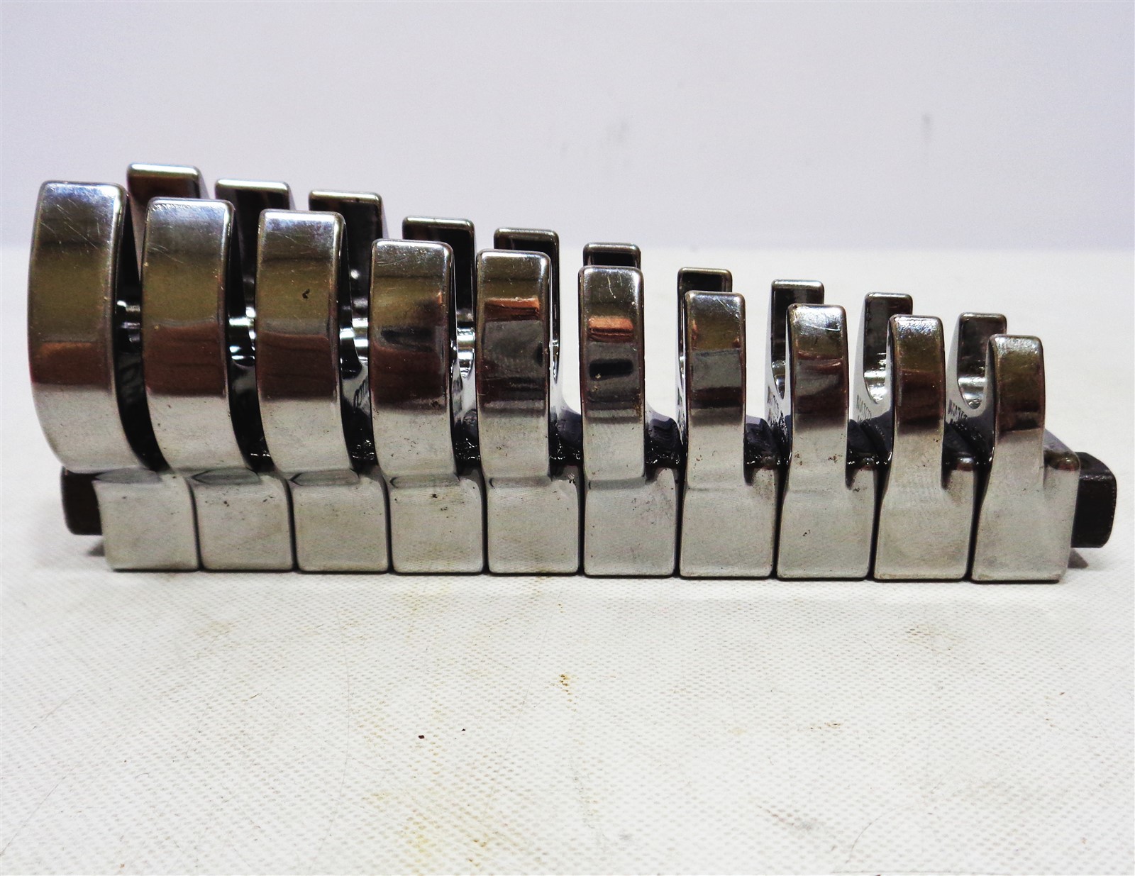 Matco Tools SRBCFNM10C 10pc 3/8″ Drive Metric Crowfoot Wrench Set (10mm-19mm)