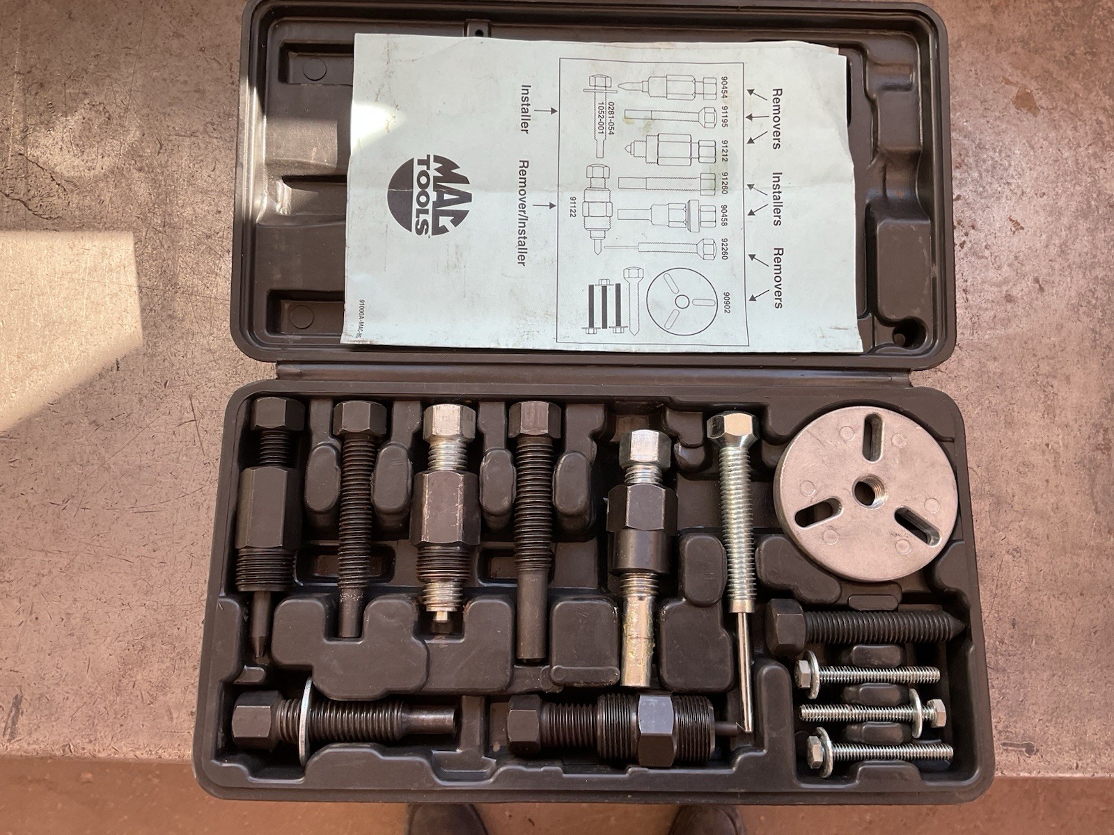 MAC Tools Deluxe A/C Clutch Hub Puller & Installer Kit