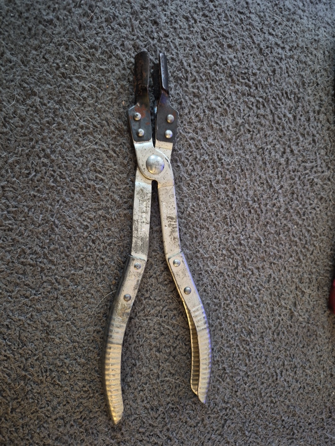 K-D Tools No. 136 USA Light Bulb Remover Pliers Spark Plug Remover Soft Puller #