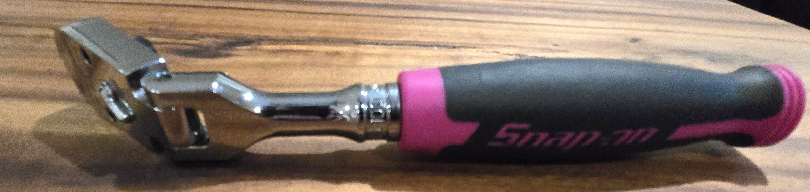 NEW Snap-On Cynergy PINK 3/8″ Dr 100 Tooth Soft Grip Flex Ratchet FHF100EP