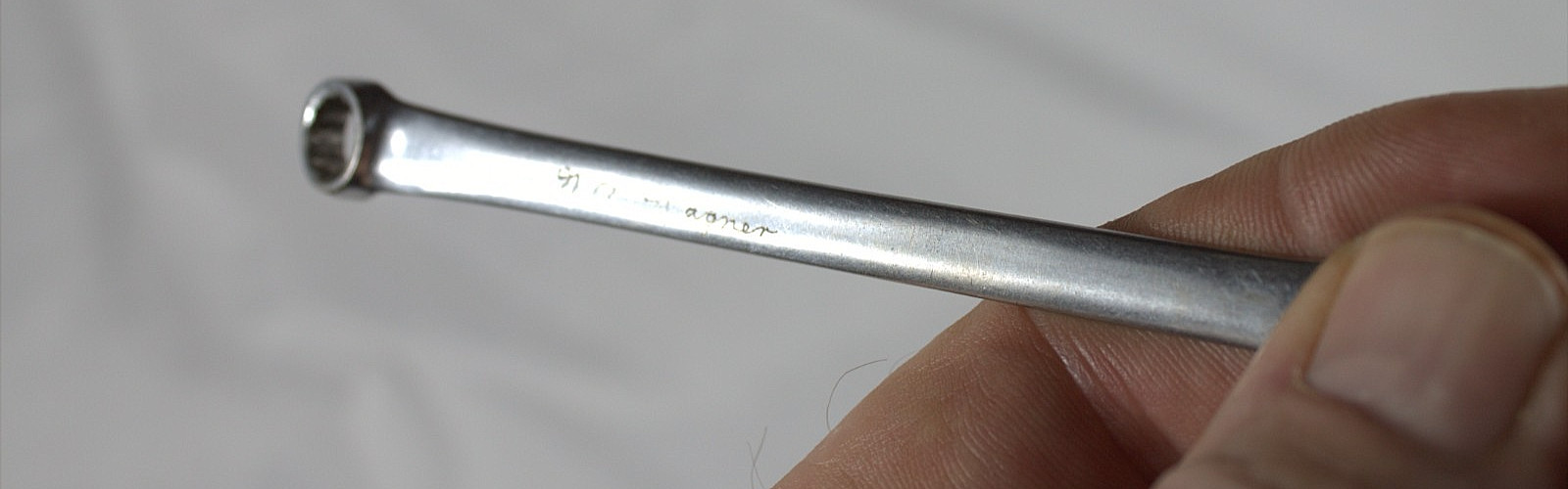 Snap-on’s Blue Point OEX-100 5/16″ 12-point Short Combination Wrench vinatge