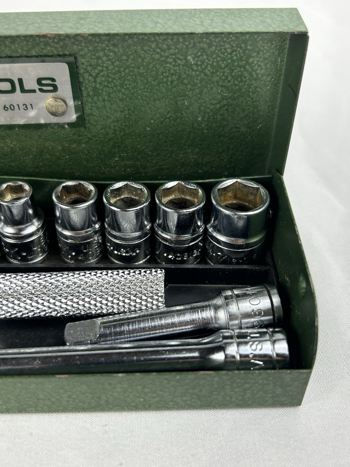 S-K Tools 13 Piece SAE 1/4″ Drive 6 Pt & 8 Pt Socket Set Ratchet USA