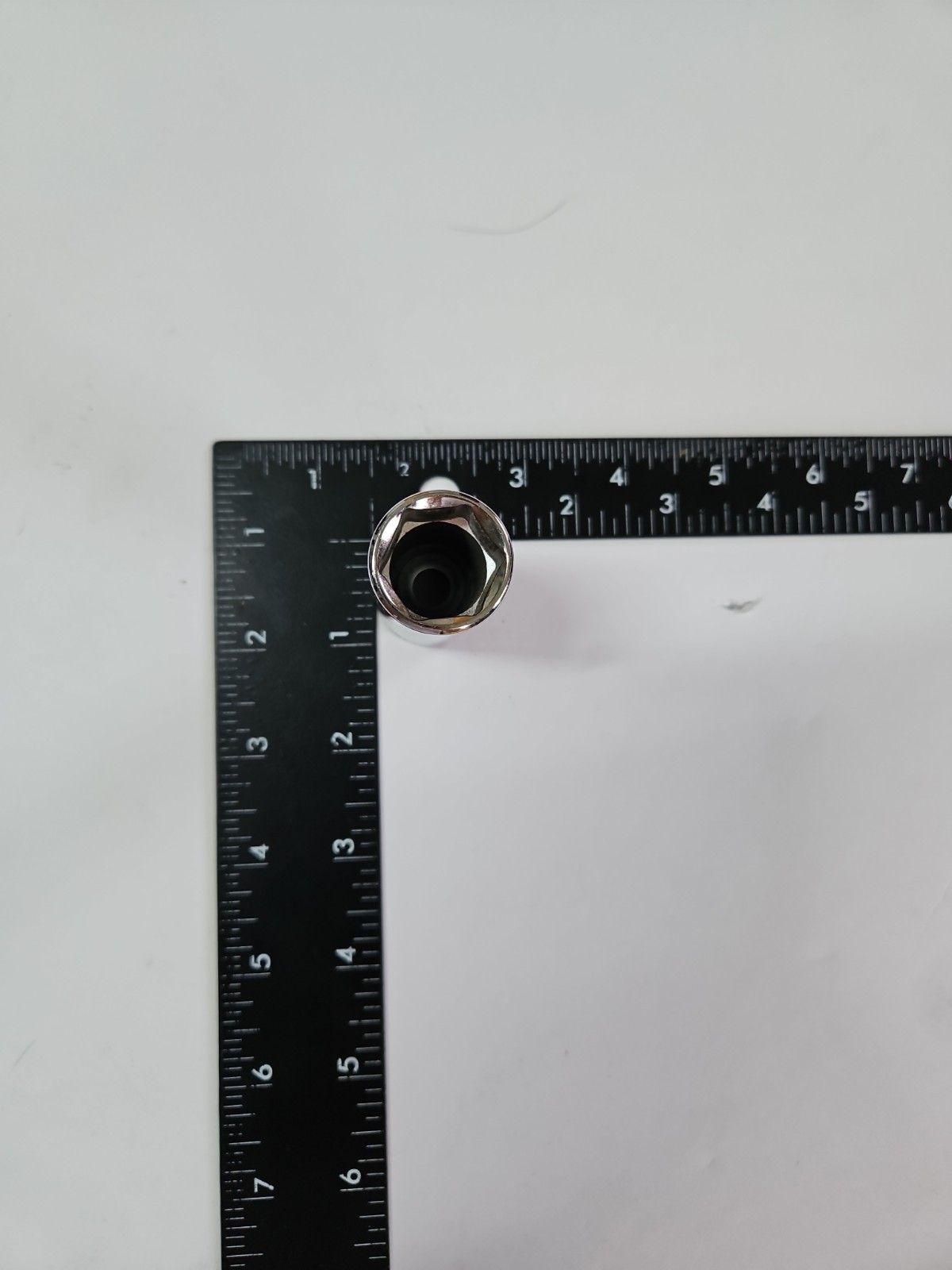 Husky 19mm Deep Well Socket 6 Point 3/8″ Drive China/Taiwan
