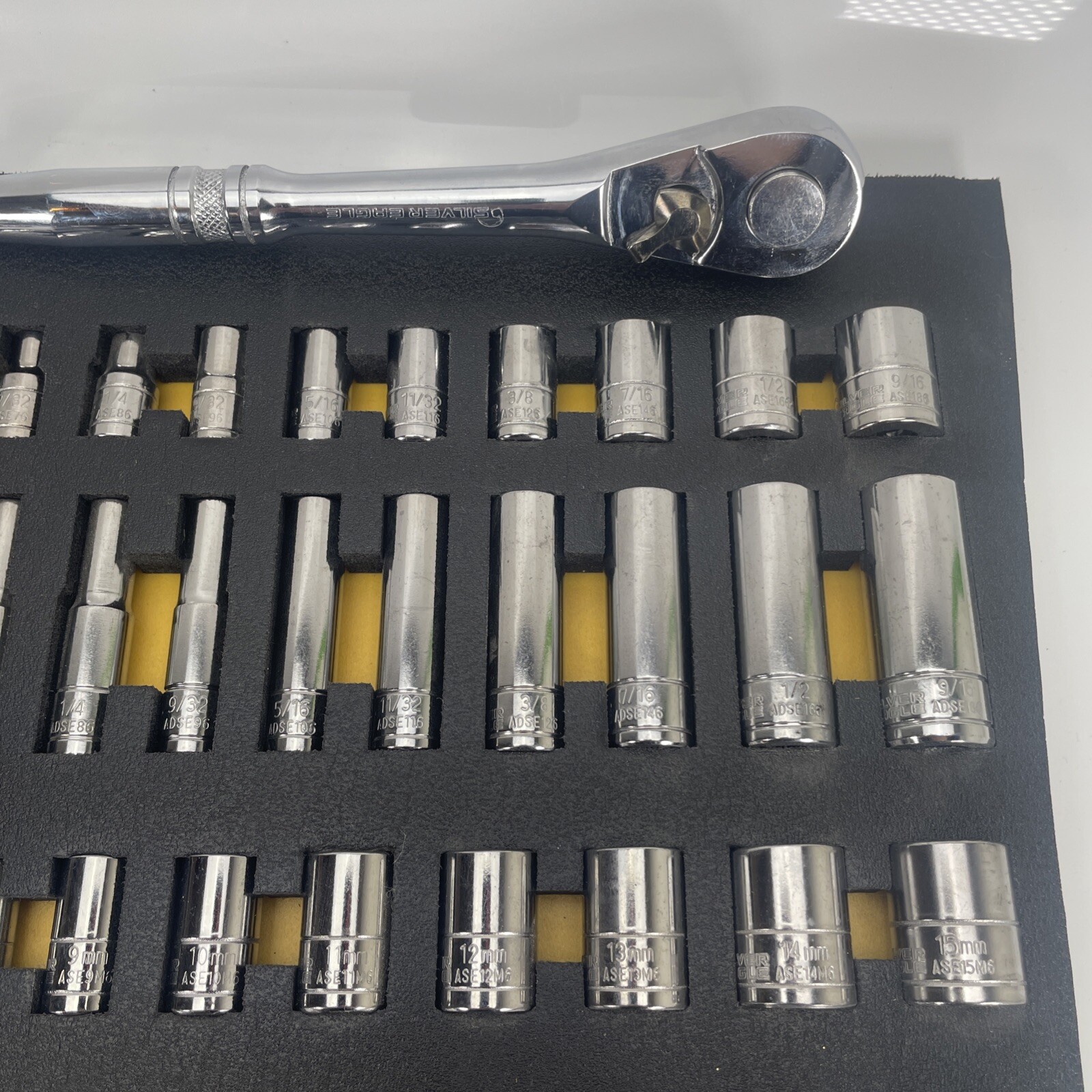 MATCO Silver Eagle 97 PC 1/4″ & 3/8″ Dr Socket, Extension & Ratchet W/Foam READ
