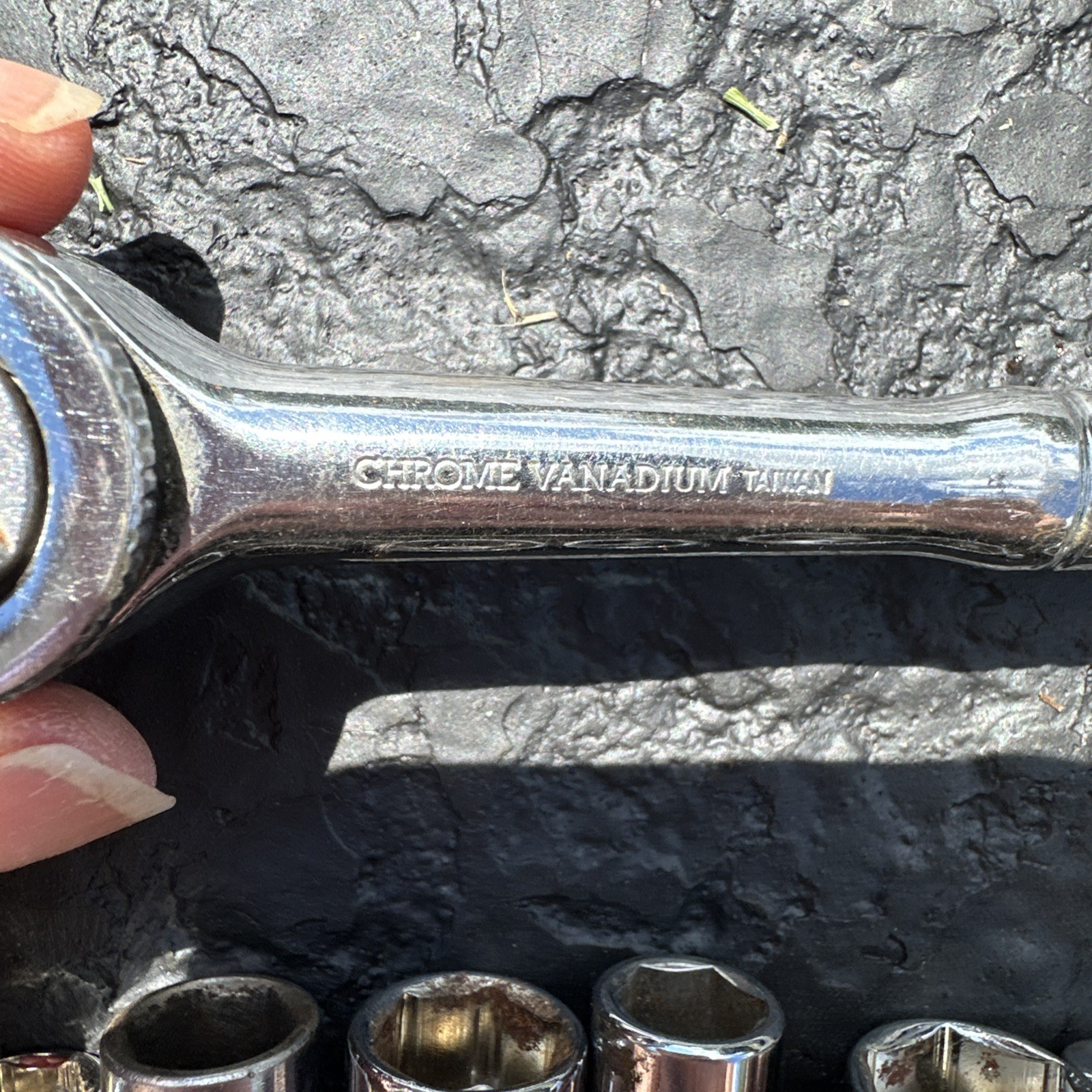 Socket Wrench And 1/4 DRIVE SOCKETS 23 ASSORTED AS PER THE PICTURES