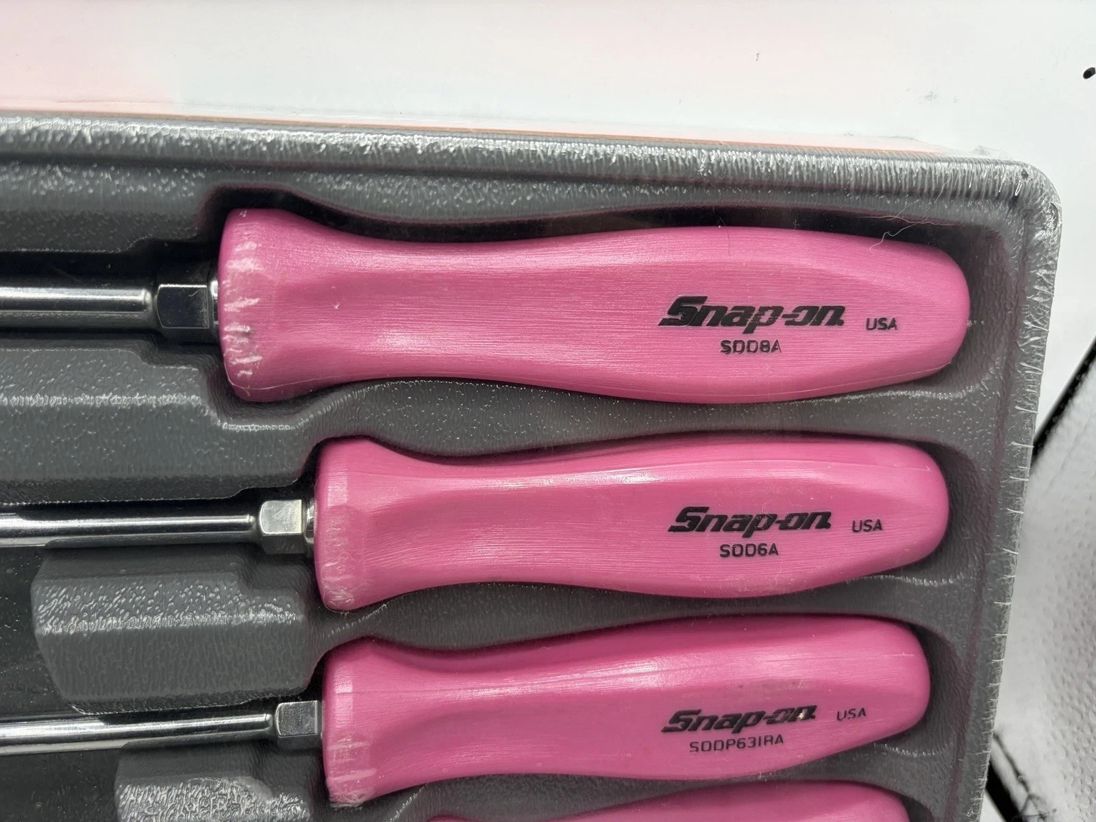 Snap On Tools Pearl PINK 7pc Hard Handle Combination Screwdriver Set SDDX70APP
