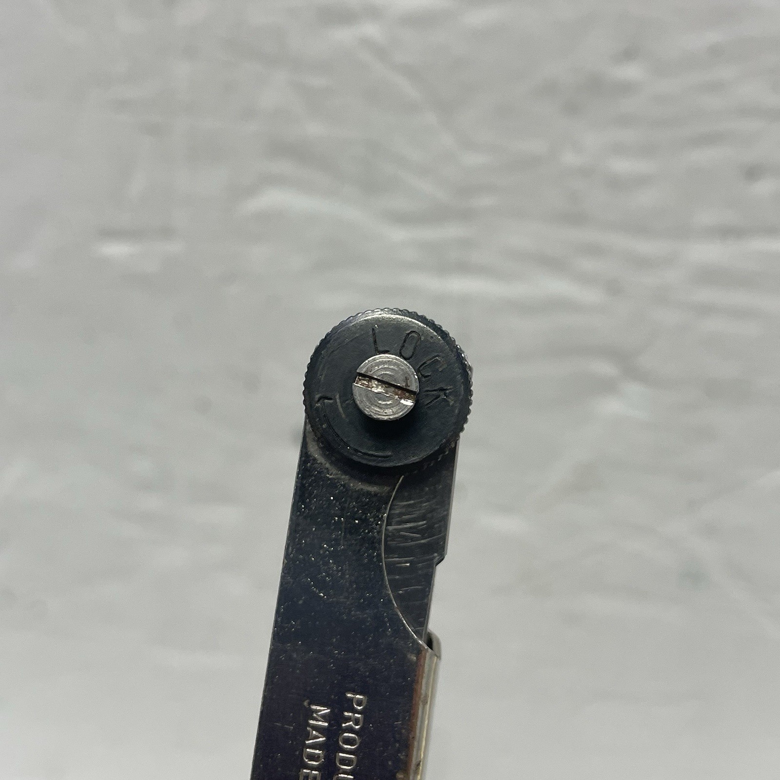Feeler Gauge 5026T Products Engineering – (0.25mm-0.24mm)(.635mm-.610mm) Used