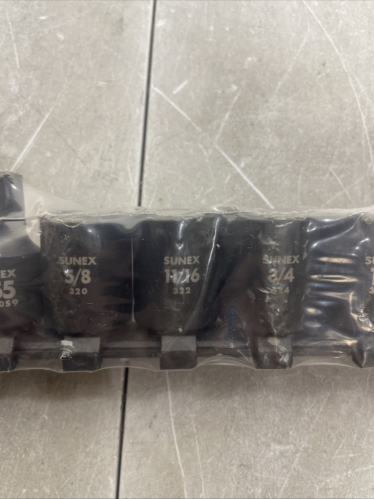 Sunex 3670s 3/8-Inch Drive Internal Star Impact Socket Set And 5 Sockets