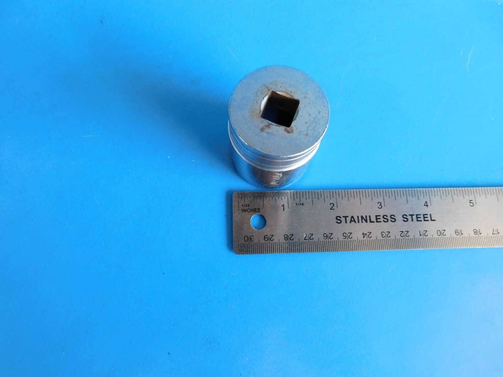 USED, SNAP ON TOOLS » 1-1/4 IN. » 6 PT. 1/2 IN. DR. SHORT SOCKET, PART #TW401