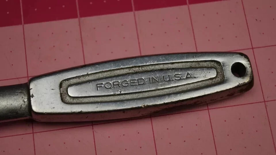 Vintage Wizard Forged in USA 1/2″ Drive Ratchet Model H2833 10-1/4 long