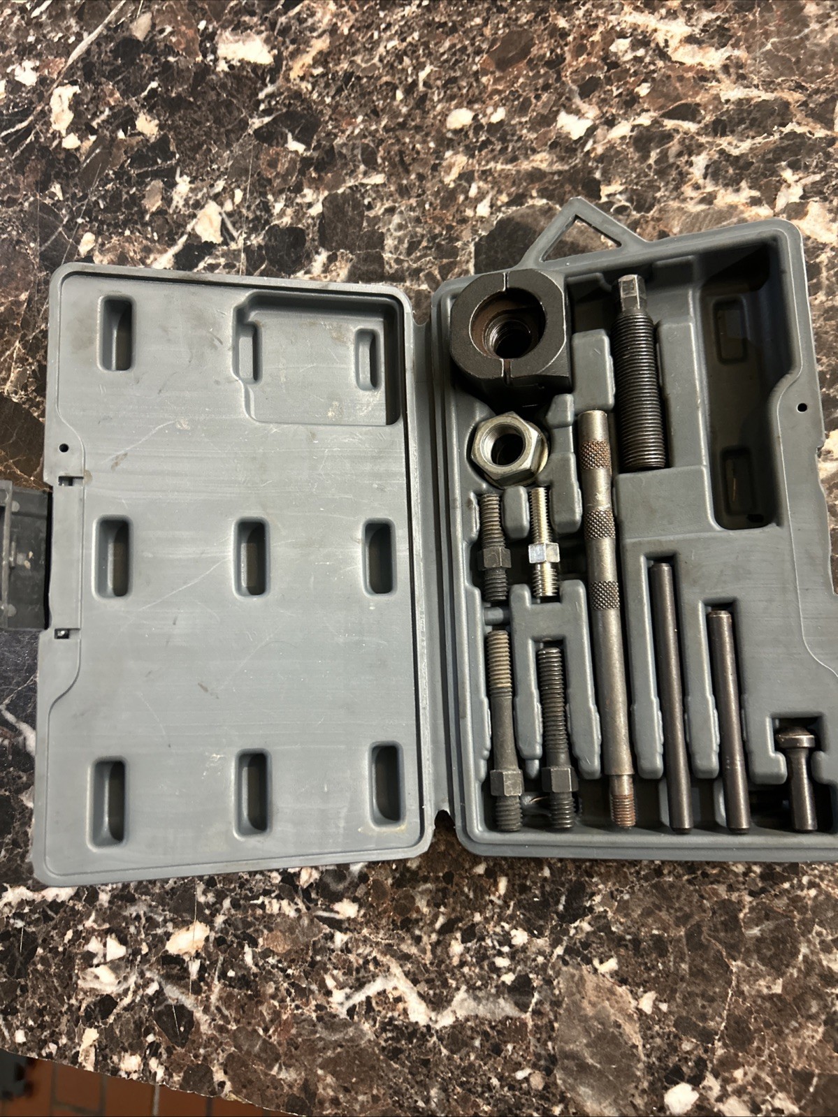 LISLE No-Slip Pulley Puller LIS39000 In Case