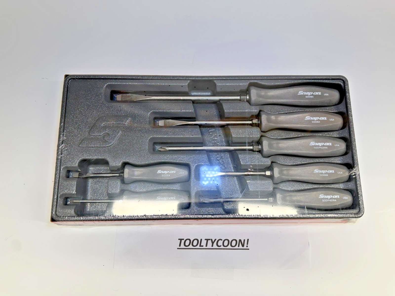 Snap-on Tools USA NEW 7PC DARK TITANIUM Hard Handle Screwdriver Set SDDX70ADT
