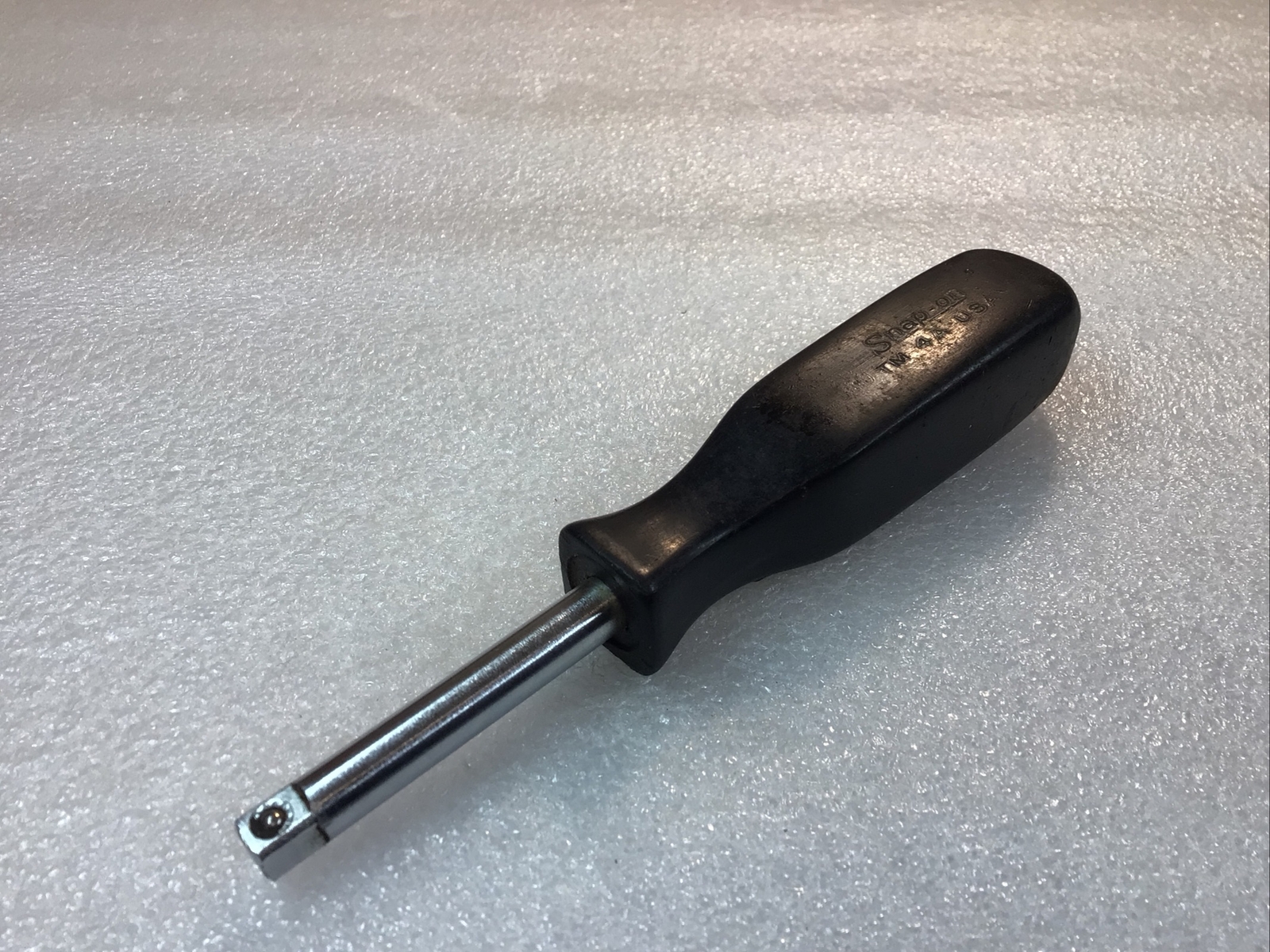 SNAP-ON#TM4A – 5-1/2” LONG, BLACK HARD HANDLE, 1/4” DR., DRIVER HANDLE-USA-