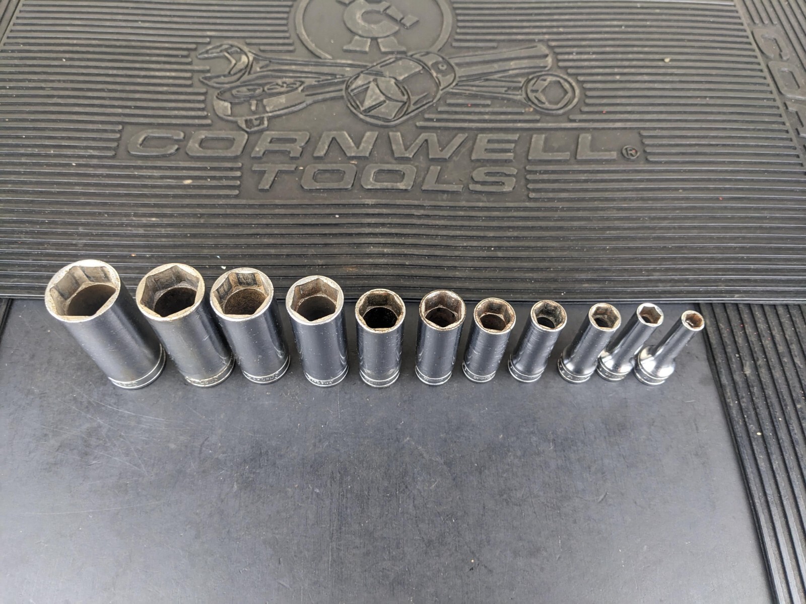 #az527 Snap On 3/8″ Drive 11 Pc SAE Deep 6 Pt Socket Set 211SFSY 1/4″ – 7/8″