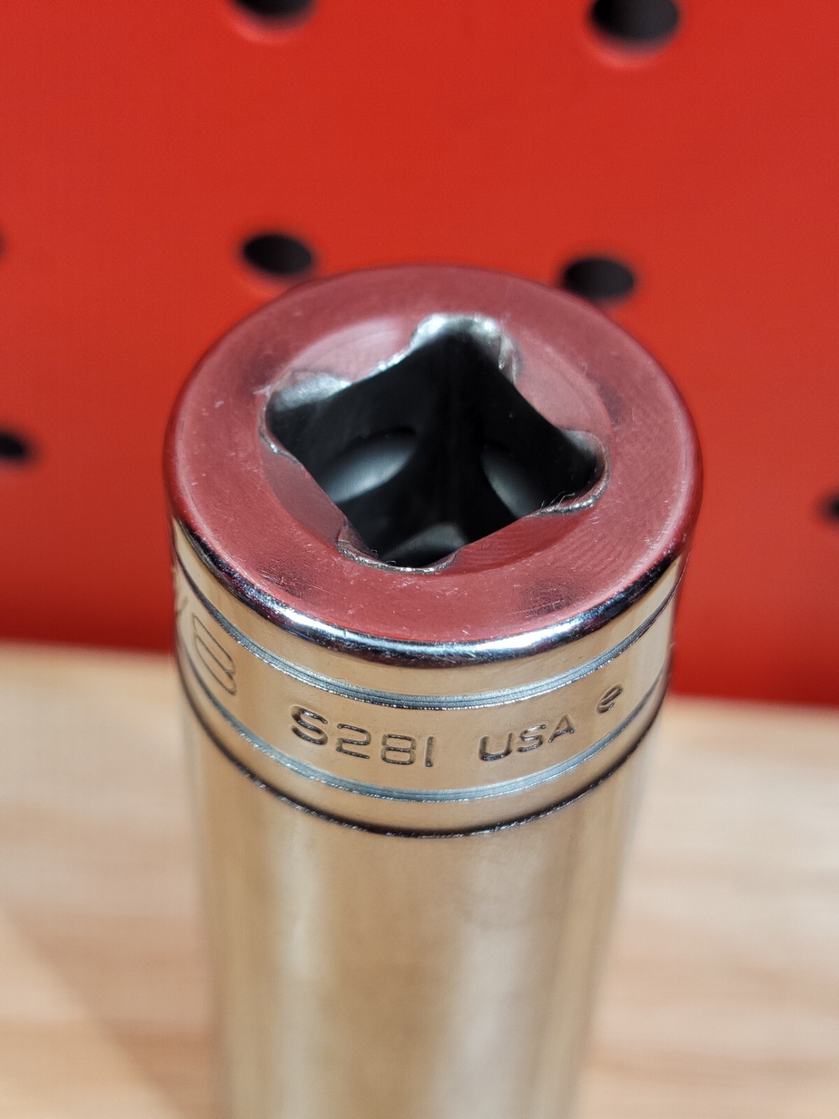 Snap-on Tools S281 7/8″ 1/2″ Drive 12-Point SAE Deep Chrome Socket USA