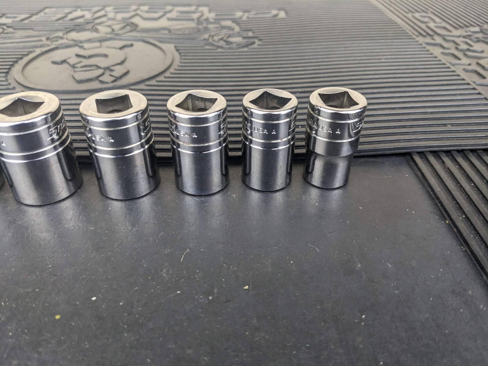 #av827 Snap-On Set 1/2″ Drive Socket Set 9/16″ to 1” SAE SW Series 12 Point
