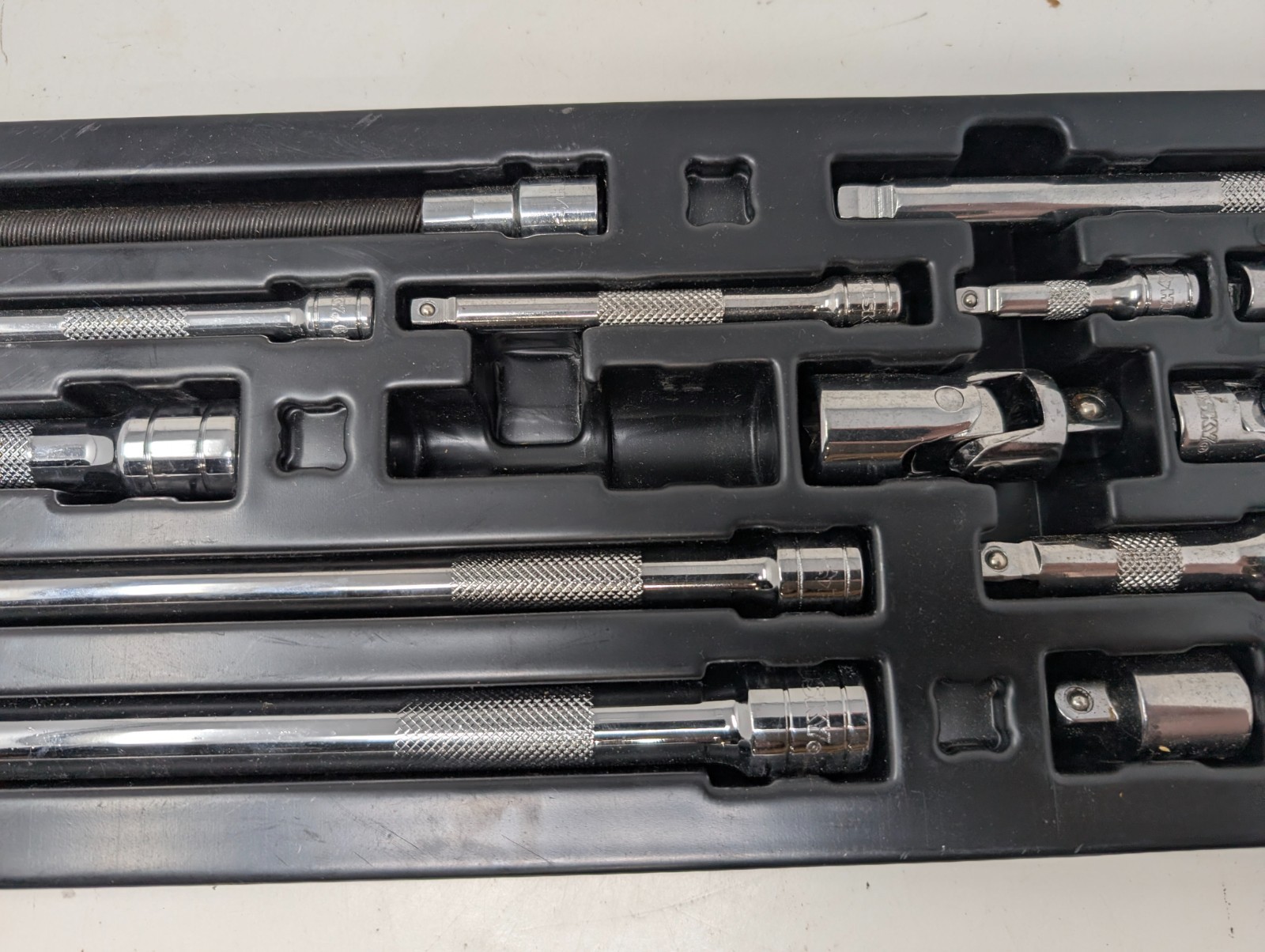 Husky Socket Extension Adapter Universal Joint Set 17 Pc 1/4 3/8 1/2 Drive (96)