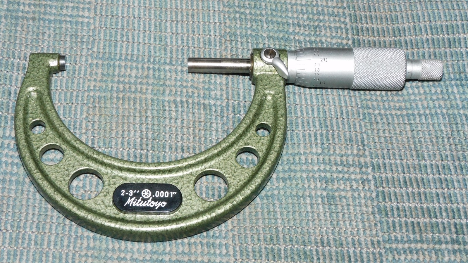 Mechanical Outside Micrometer Mitutoyo 103-217, 103 Series 2 – 3″ SAE, Beautiful
