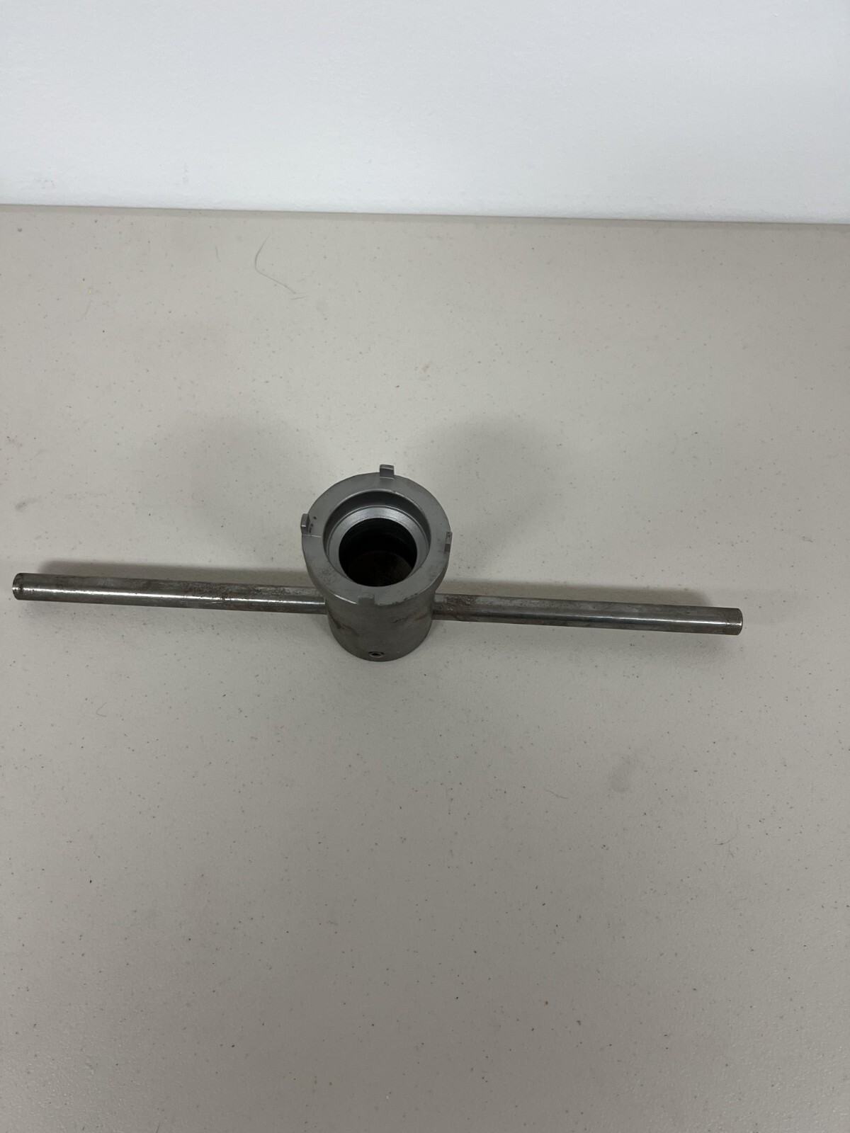 4 Lug 1/2 Ton 4WD T Handle Locknut Tool, GM Ford Dodge