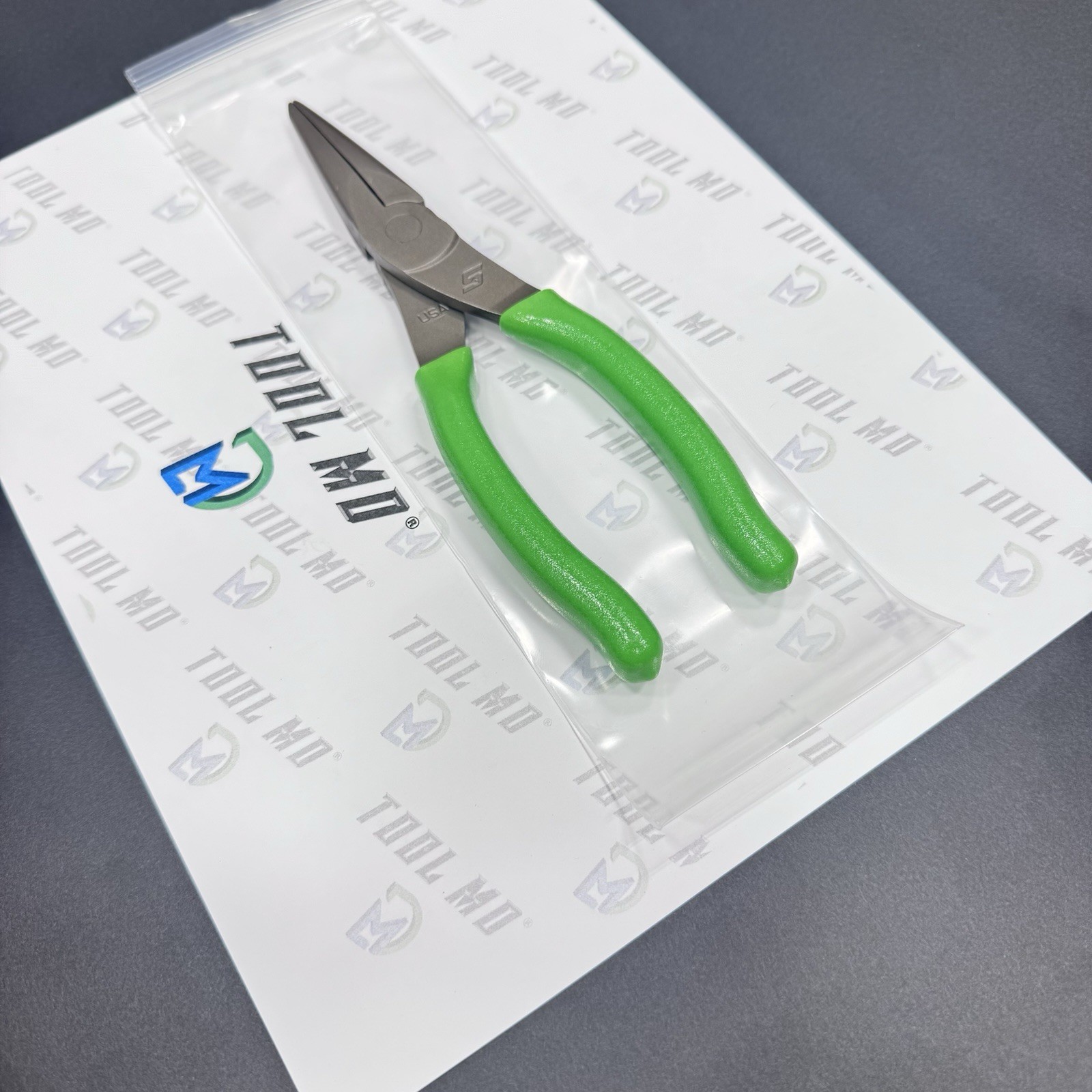 Snap-on Tools USA NEW GREEN 8″ Talon Soft Grip Needle Nose Pliers 96ACFG