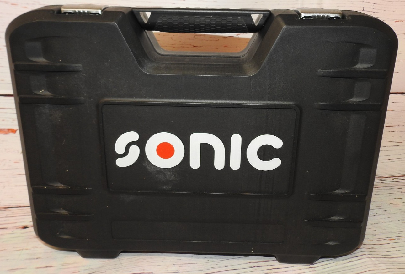 Sonic 309402 95 piece metric combination 1/4″ and 1/2″ Ratchet and socket set