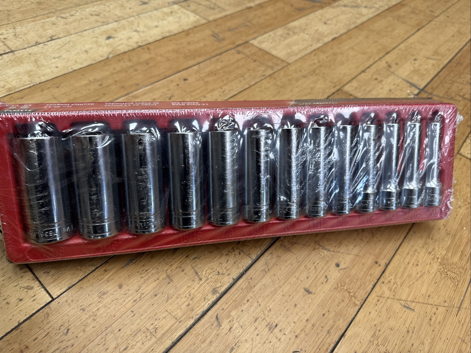 SNAP ON 313TSYA 13pc 1/2” Drive SAE Flank Drive Deep Socket Set (3/8 – 1 1/8)