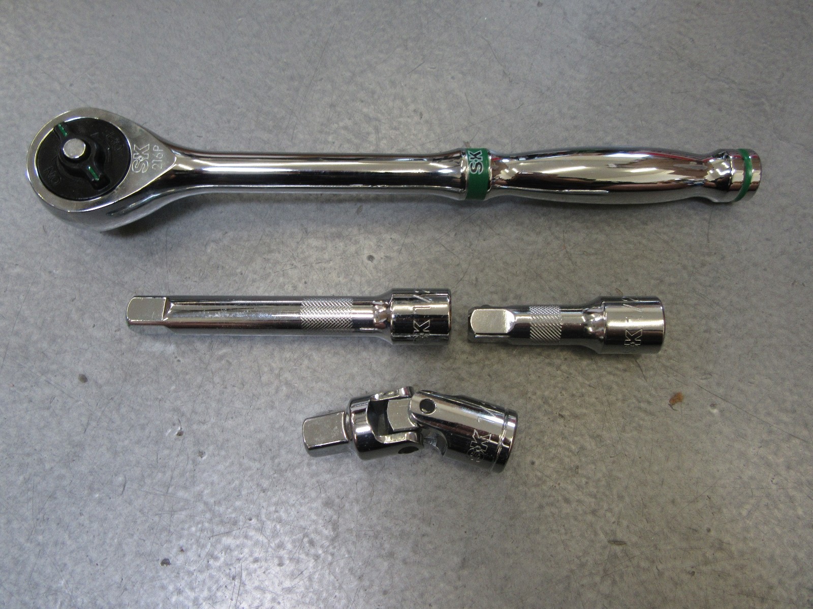 SK Professional Tools 216P 1/2″ Drive Ratchet w/ 3″ + 5″ Extensions & Swivel