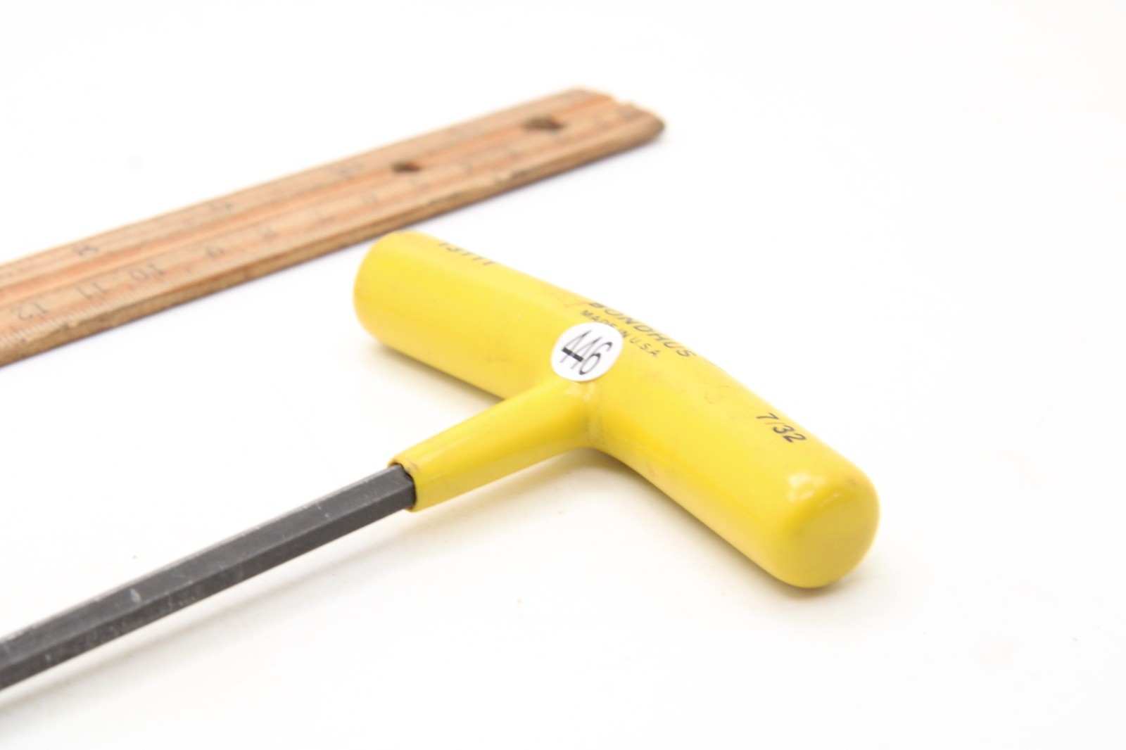 Bondhus 13111 7/32″ SAE Ball End Hex T-Handle 10″ Length Yellow Soft Grip USA