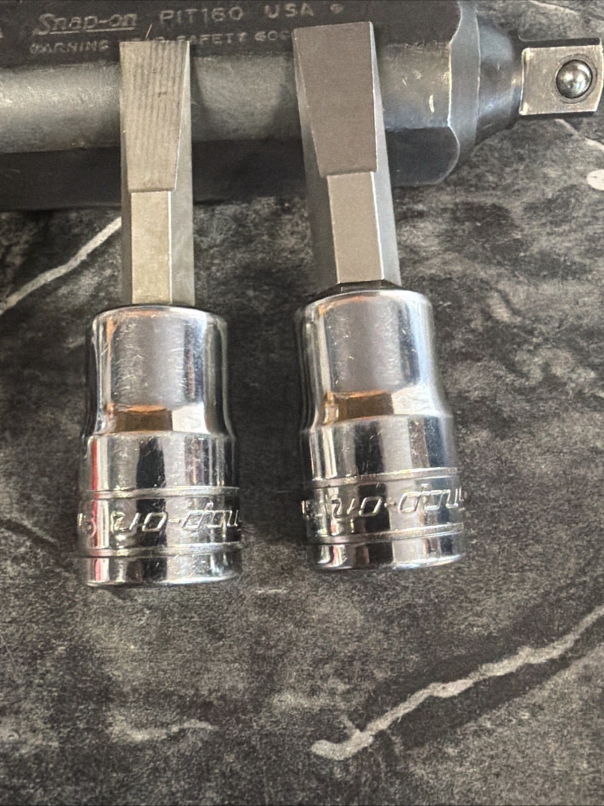 Snap-on PIT160 1/2″ Hand Cam Action Impact Driver Set W/ 4 Bits Phillips & Flat