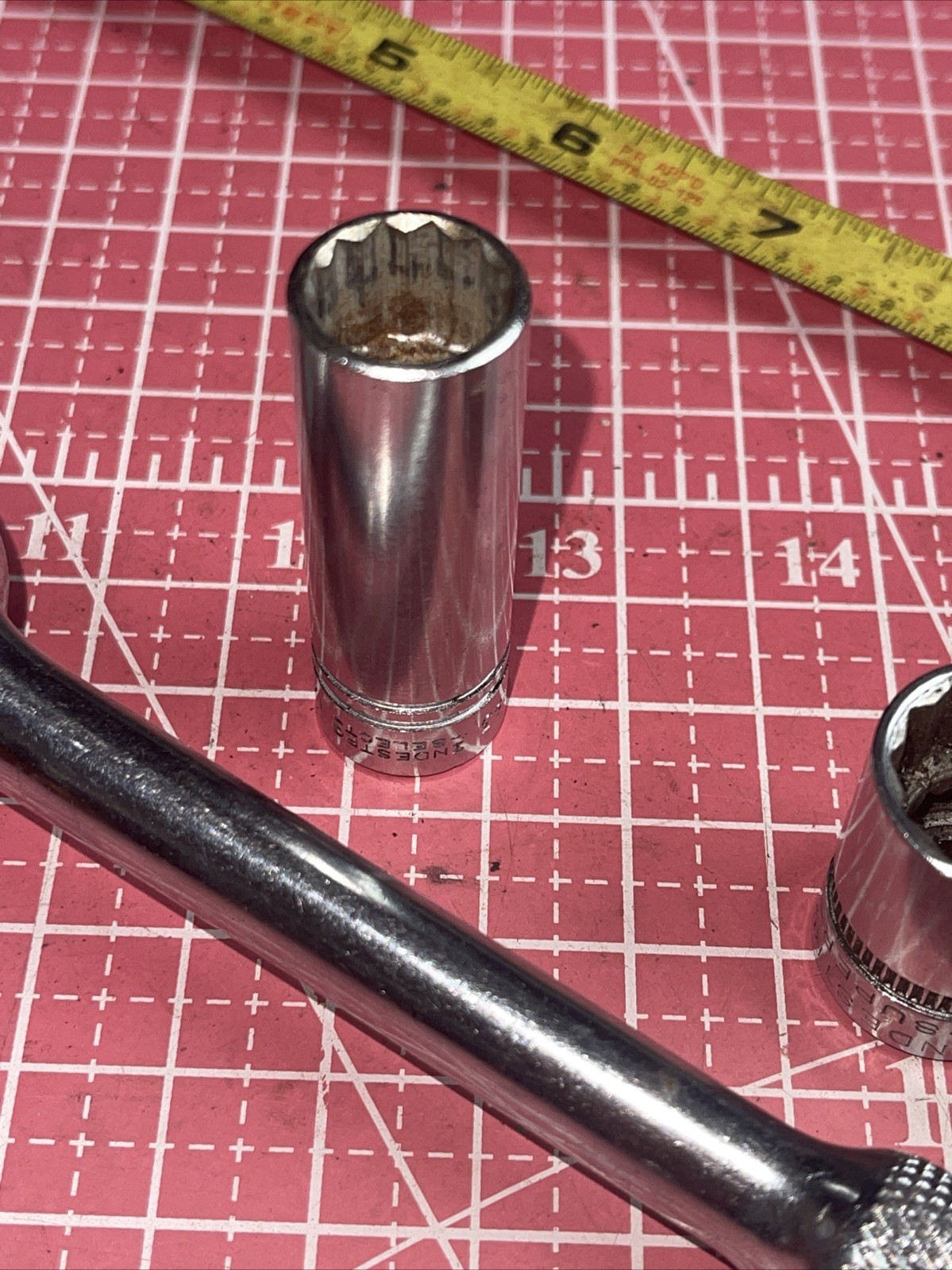 Vintage Indestro USA Super No 2775 3/8 Drive Ratchet 3/8” + 3 Sockets 1/2 5/8