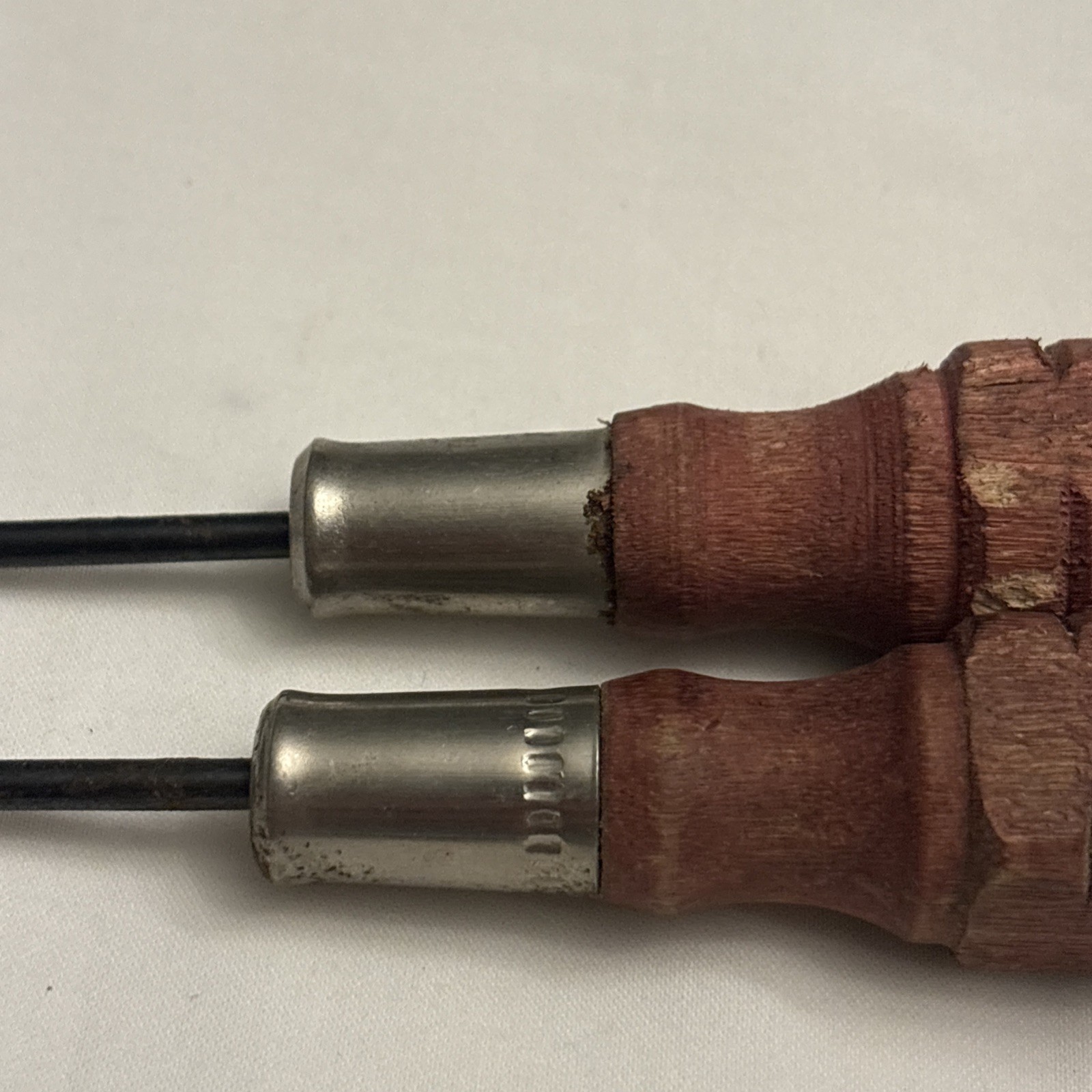 Vintage Screwdriver 2 Pc Flat Slotted & Phillips Wood Handle 5”