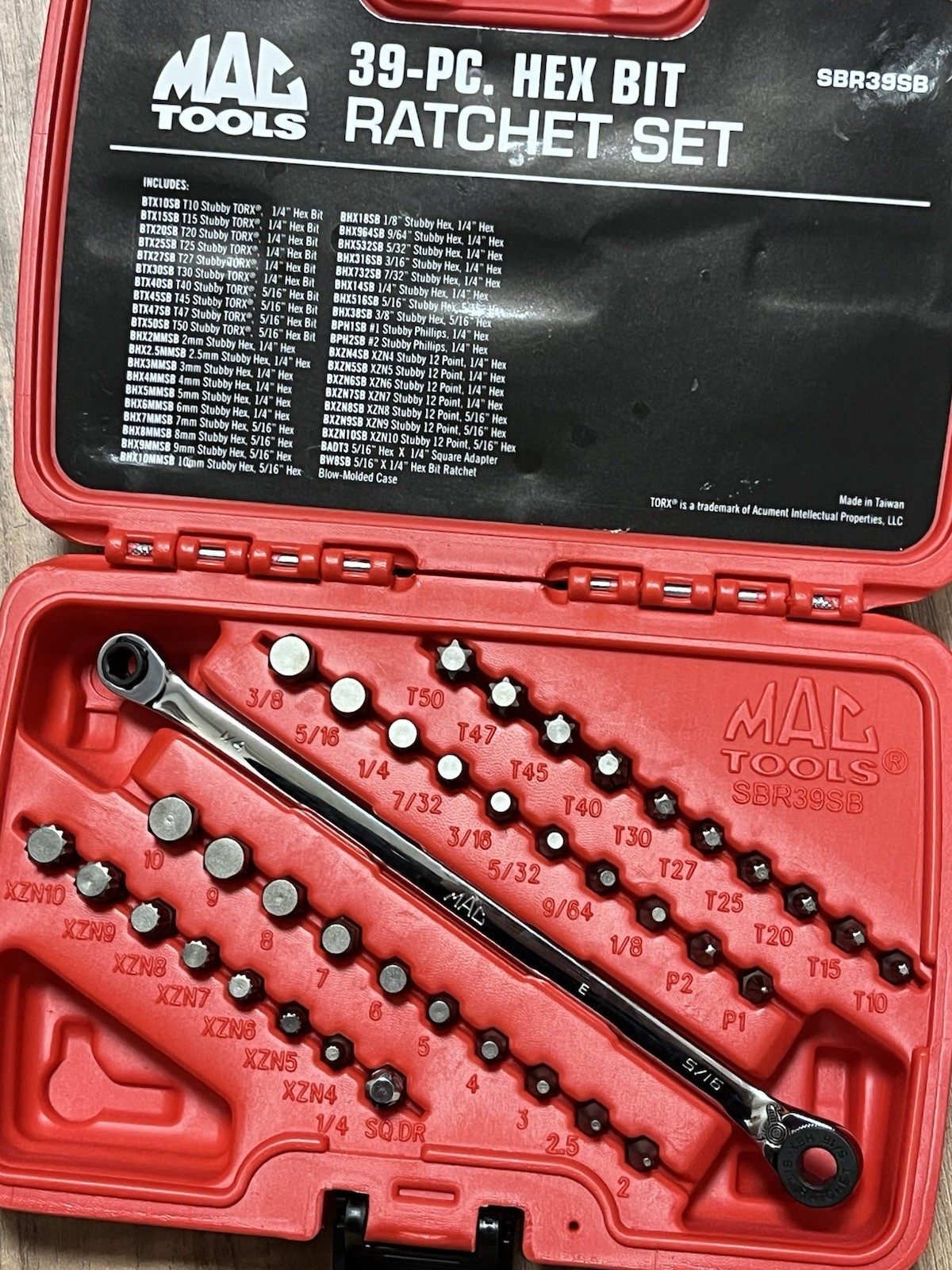39-PC. RATCHET AND STUBBY BIT SET