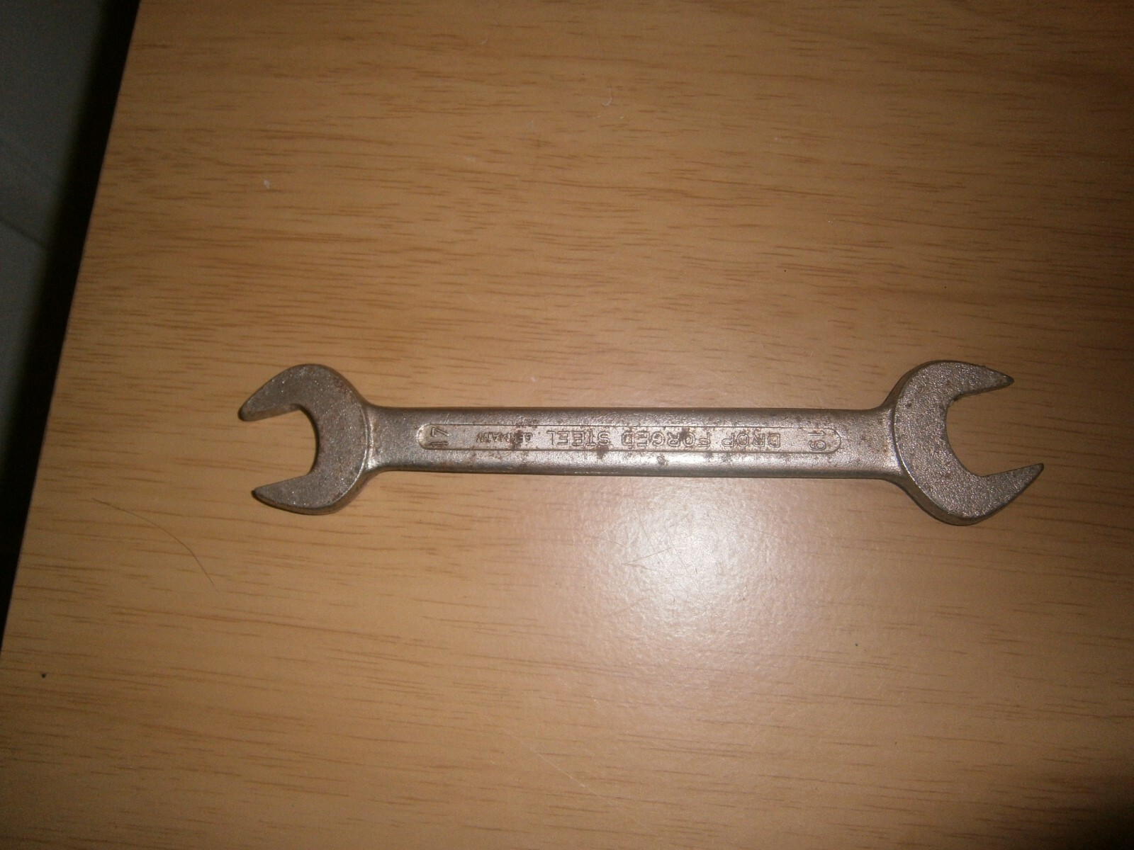 Vintage silver tone spanner. 17 & 19mm ends.(E6c)