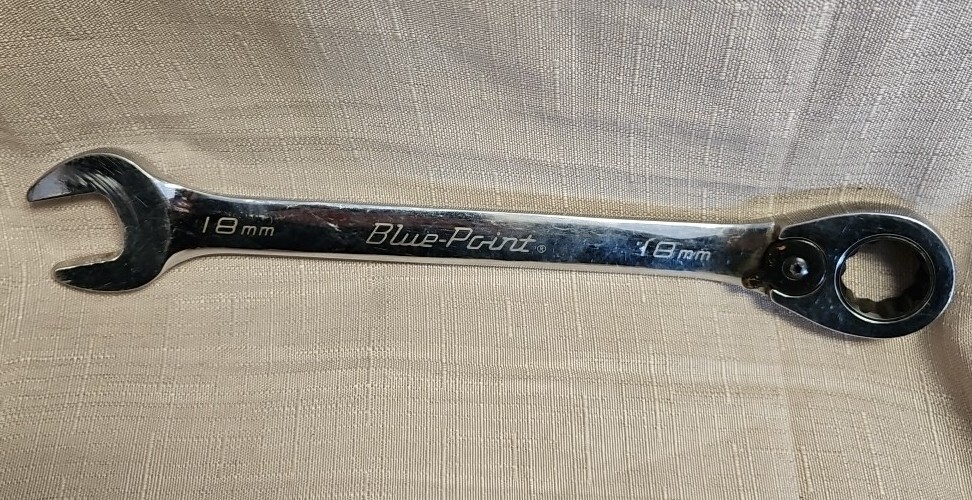 Blue Point BOERM18 Metric 18mm 12pt Reversible Ratcheting Combination Wrench