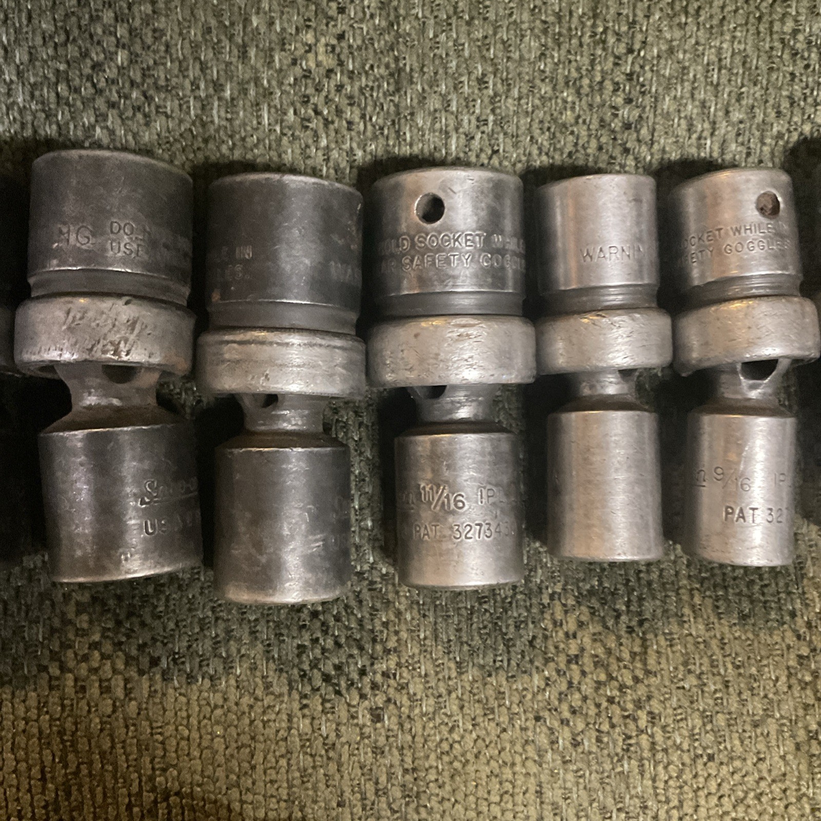 15 pc 1/2″ Drive & 3/8” Drive 6-Point Flank Drive Impact Swivel Socket