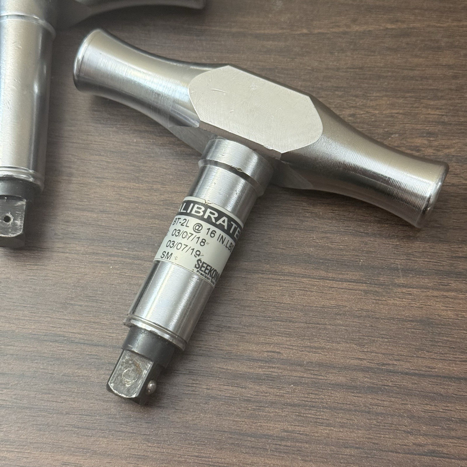(2) Seekonk BT-2L T Handle Pre-Set Slip Type Torque Wrenches 3/8″ 20 & 16in/lbs