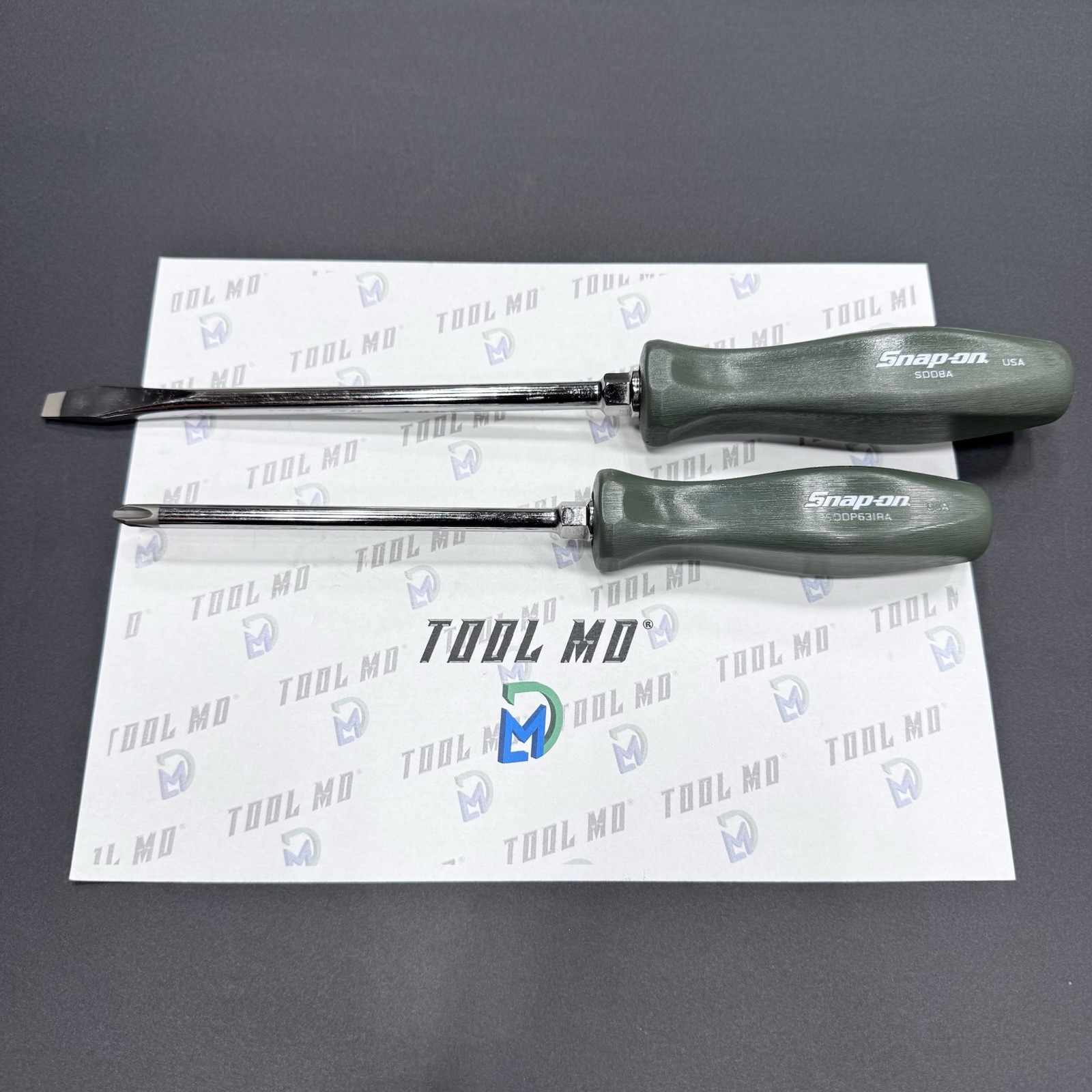 Snap-on Tools USA NEW RARE 2pc COMBAT GREEN Hard Handle Screwdriver Set SDD8A
